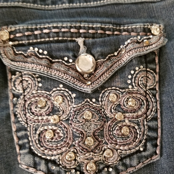 Earl Capri Jeans - Picture 3 of 4